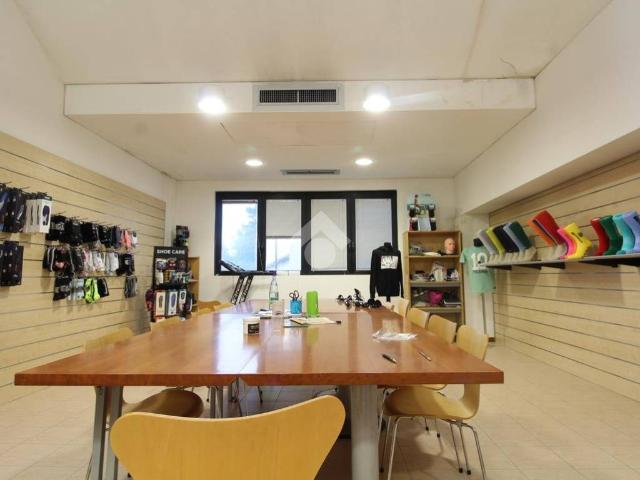 Locale Commerciale in vendita a Unione dei comuni Valli del Reno, Lavino e Samoggia, Sasso Marconi