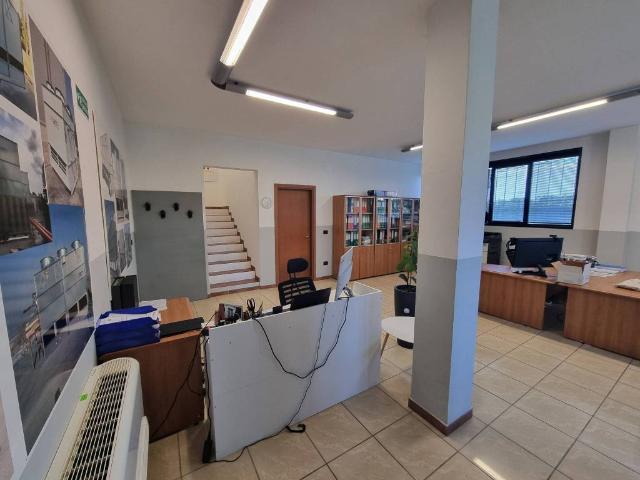Locale Commerciale in vendita a Borgonuovo, Sasso Marconi