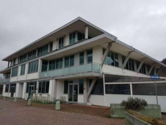 Locale Commerciale in vendita a Unione dei comuni Valli del Reno, Lavino e Samoggia, Sasso Marconi