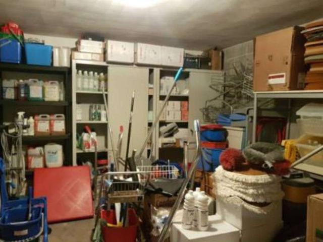 Locale Commerciale in vendita a Unione dei comuni Valli del Reno, Lavino e Samoggia, Sasso Marconi