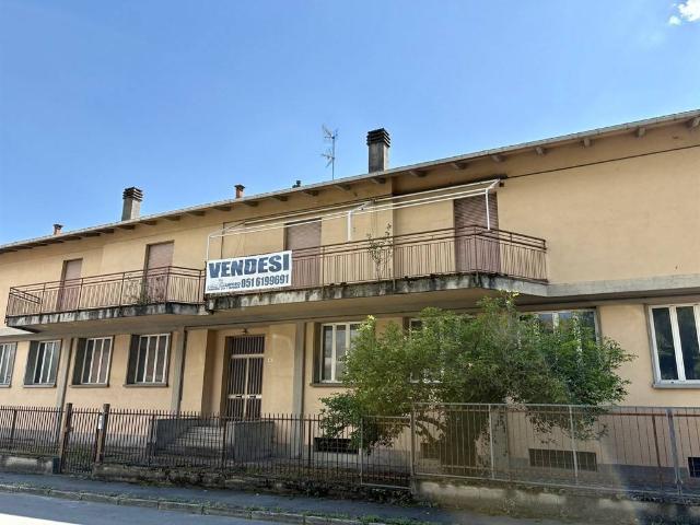 Locale Commerciale in vendita a Unione dei comuni Valli del Reno, Lavino e Samoggia, Sasso Marconi