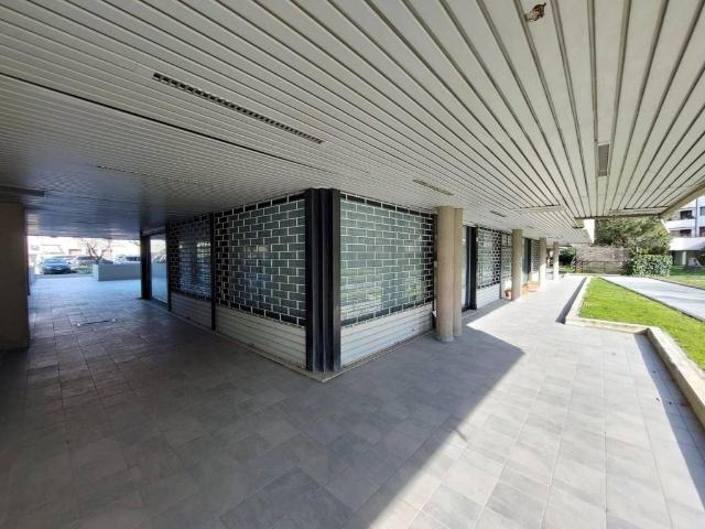 Locale Commerciale in vendita a Unione dei comuni del Distretto Ceramico, Sassuolo