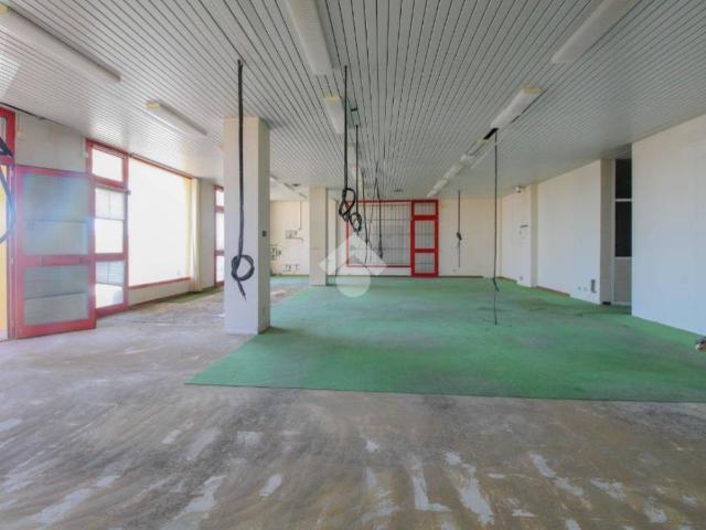 Locale Commerciale in vendita a Unione dei comuni del Distretto Ceramico, Sassuolo