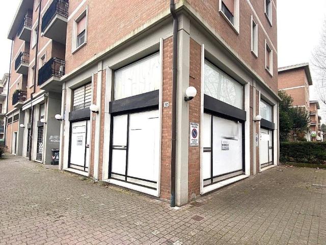 Locale Commerciale in vendita a Unione dei comuni del Distretto Ceramico, Sassuolo