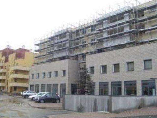 Locale Commerciale in vendita a Unione dei comuni del Distretto Ceramico, Sassuolo