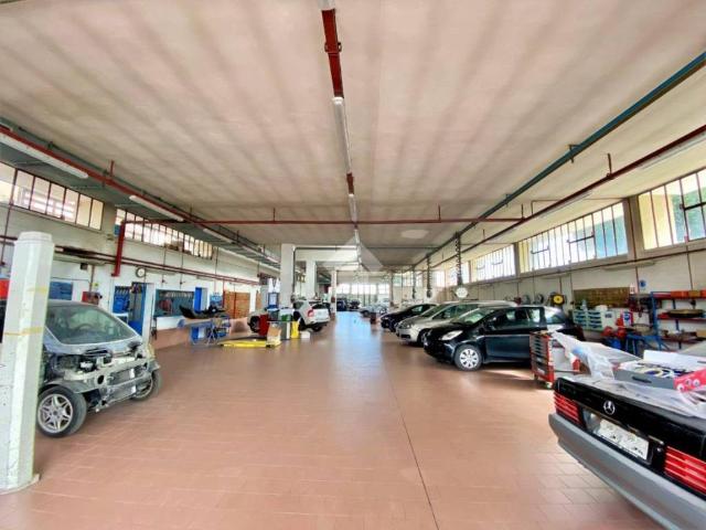 Locale Commerciale in vendita a Savignano Sul Rubicone, Reggio Emilia