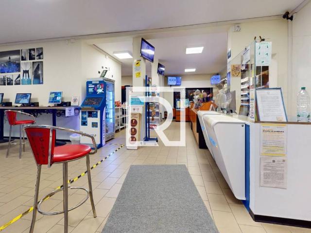 Locale Commerciale in vendita a Savignano Sul Rubicone, Reggio Emilia