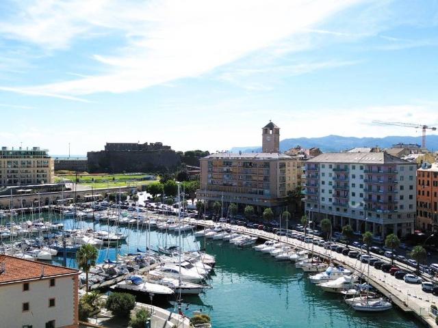 Locale Commerciale in vendita a Villetta, Albisola Capo