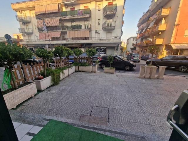 Locale Commerciale in vendita a Scafati, Campania