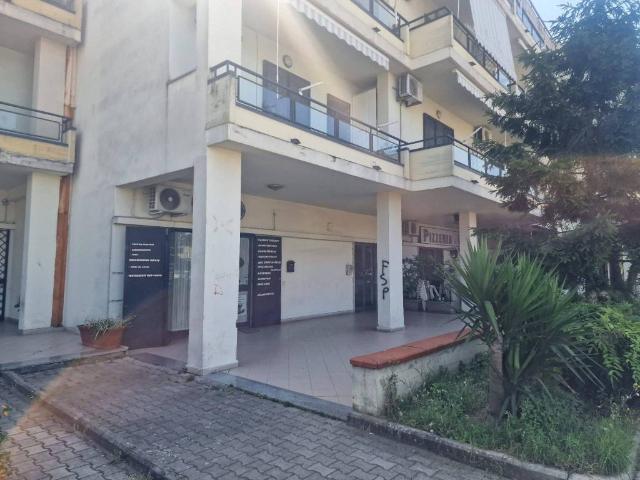 Locale Commerciale in vendita a Scafati, Campania