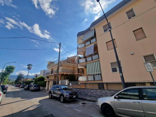 Locale Commerciale in vendita a Scafati, Campania