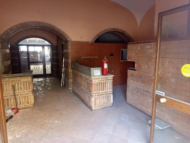 Locale Commerciale in vendita a Scafati, Campania