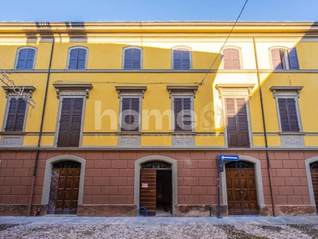 Locale Commerciale in vendita a Tresinaro - Secchia, Re