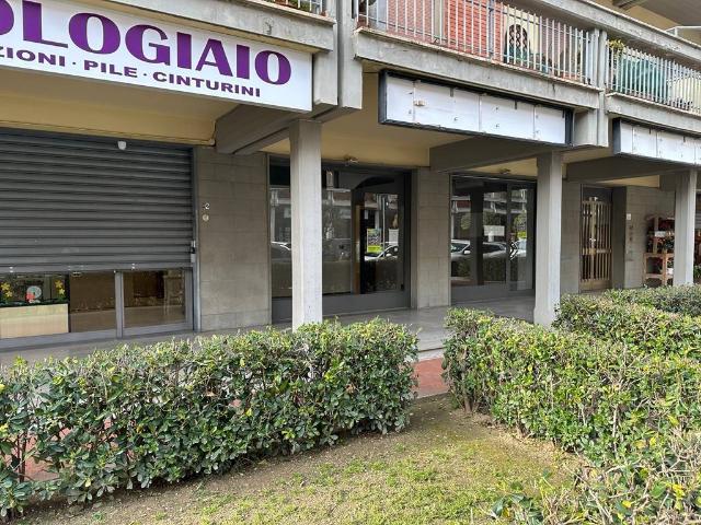 Locale Commerciale in vendita a Scandicci Alto, Scandicci