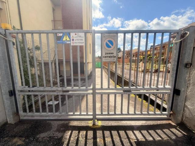 Locale Commerciale in vendita a Vingone, Scandicci