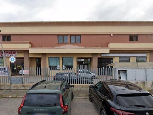 Locale Commerciale in vendita a Scarlino, Toscana