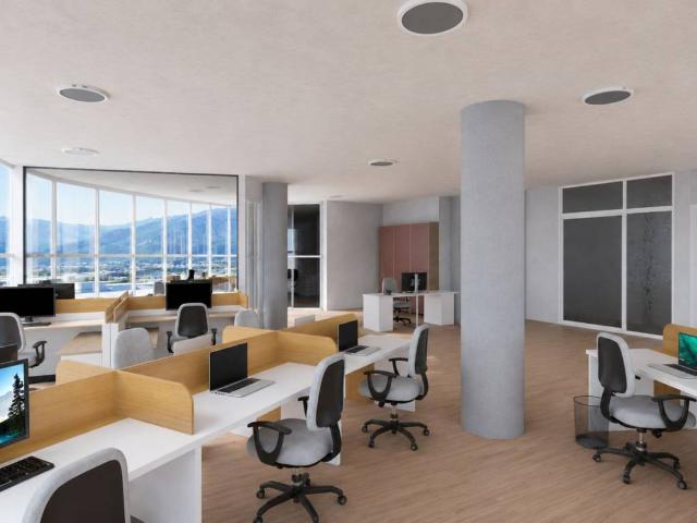 Locale Commerciale in vendita a Schio, Veneto