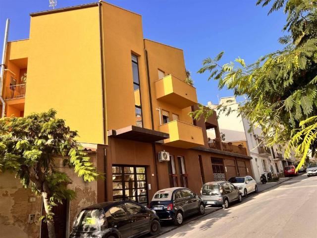 Locale Commerciale in vendita a Rabat, Sciacca