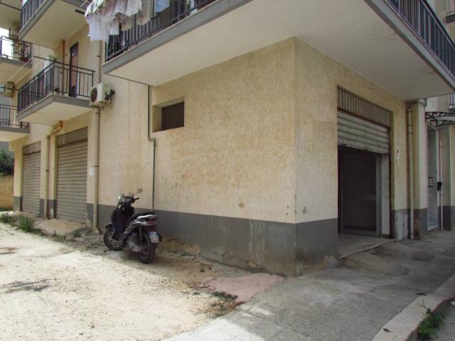 Locale Commerciale in vendita a Perriera, Sciacca