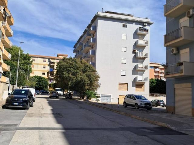 Locale Commerciale in vendita a Perriera, Sciacca