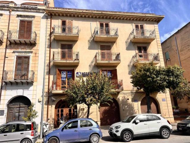 Locale Commerciale in vendita a Rabat, Sciacca