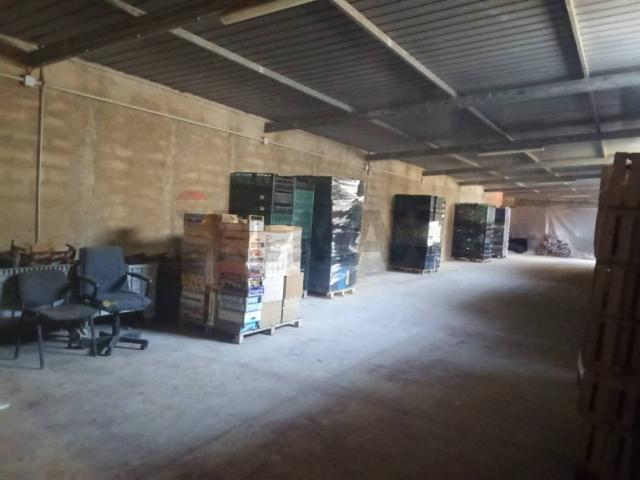 Locale Commerciale in vendita a Arizza, Cava D'aliga