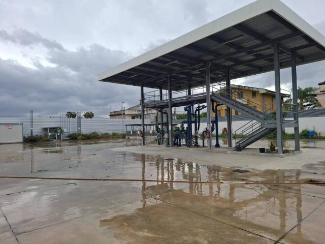 Locale Commerciale in vendita a Scisciano, Campania