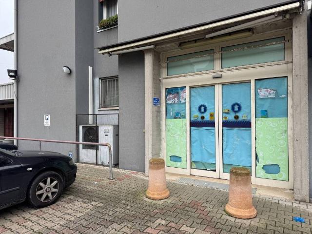 Locale Commerciale in vendita a Scorzè, Venezia