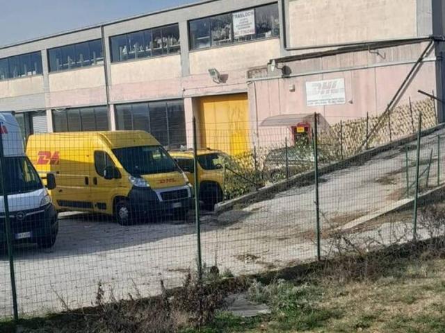 Locale Commerciale in vendita a Scurcola Marsicana, Abruzzo