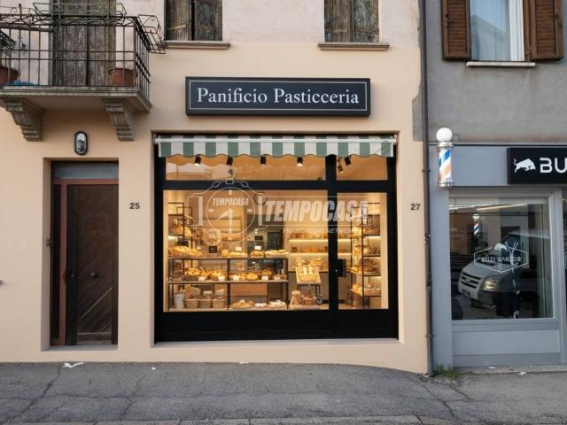 Locale Commerciale in vendita a Selvazzano Dentro, Veneto