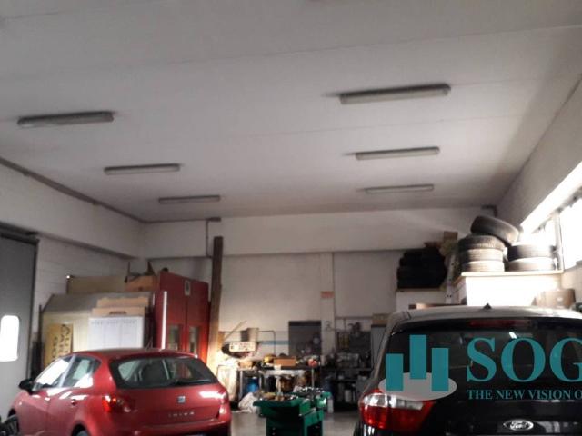 Locale Commerciale in vendita a Castelletto, Senago