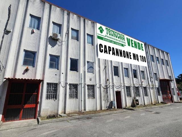 Locale Commerciale in vendita a Castelletto, Senago