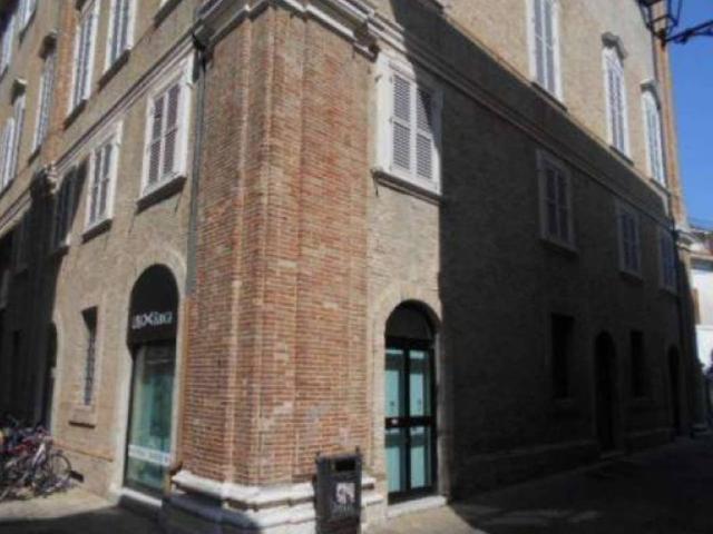 Locale Commerciale in vendita a Marzocchetta, Marche