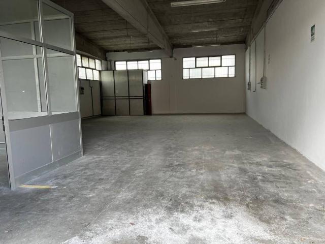 Locale Commerciale in vendita a Unione dei comuni del Frignano, Serramazzoni