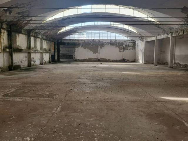 Locale Commerciale in vendita a Cantagrillo, Serravalle Pistoiese