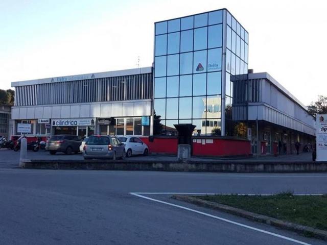 Locale Commerciale in vendita a Stazione Masotti, Serravalle Pistoiese
