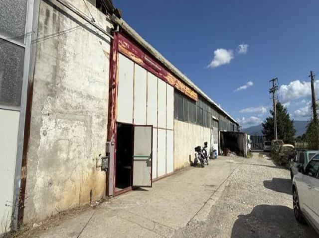Locale Commerciale in vendita a Cantagrillo, Serravalle Pistoiese