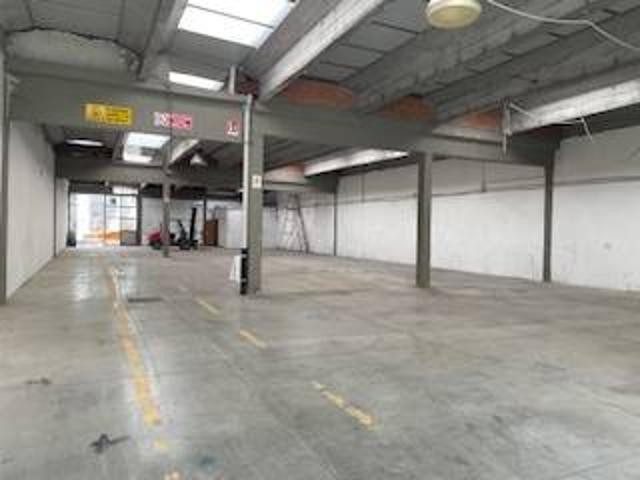 Locale Commerciale in vendita a Stazione Masotti, Serravalle Pistoiese