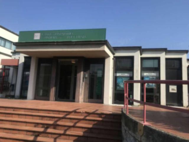 Locale Commerciale in vendita a Stazione Masotti, Serravalle Pistoiese