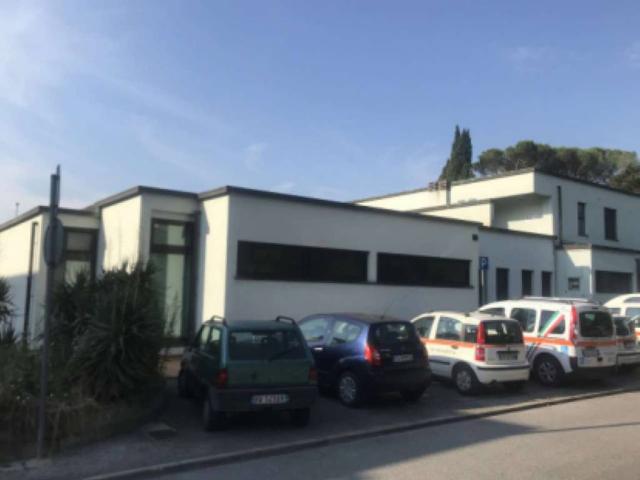 Locale Commerciale in vendita a Stazione Masotti, Serravalle Pistoiese