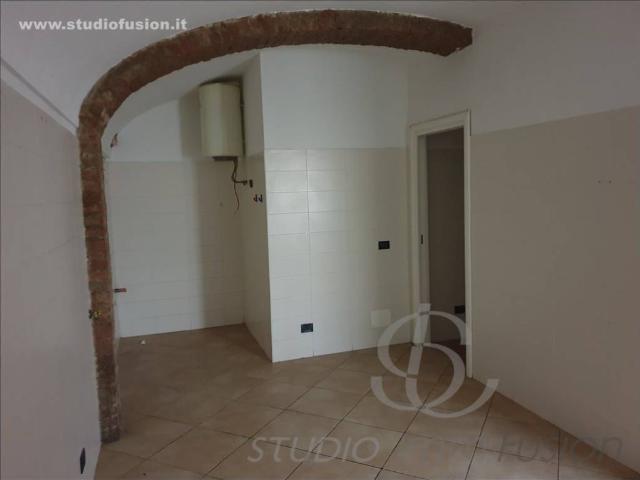 Locale Commerciale in vendita a Piemonte, Alessandria
