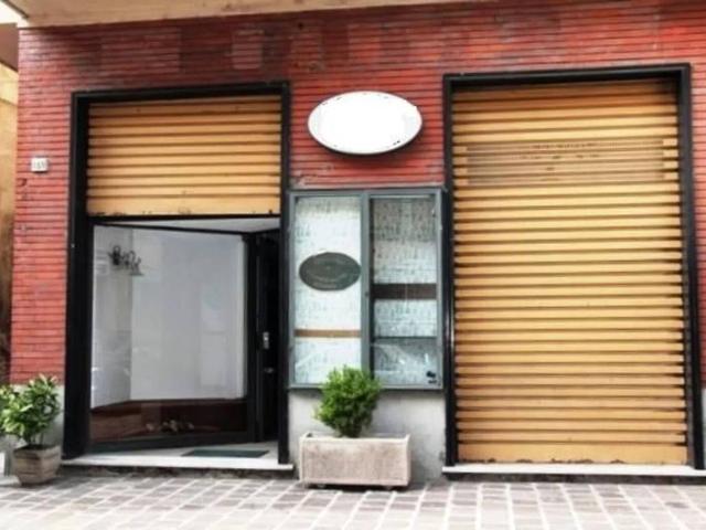 Locale Commerciale in vendita a Piemonte, Alessandria