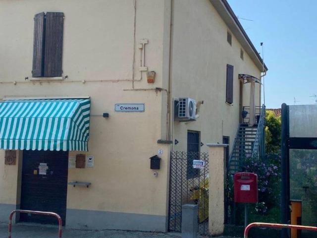 Locale Commerciale in vendita a Sesto Ed Uniti, Lombardia