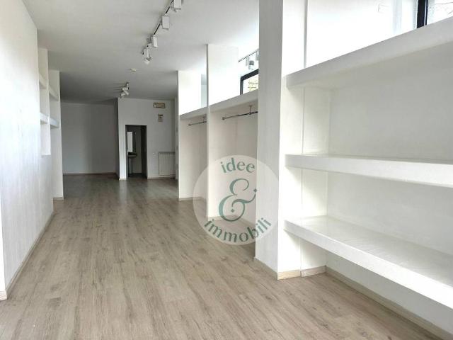 Locale Commerciale in vendita a Zambra, Sesto Fiorentino
