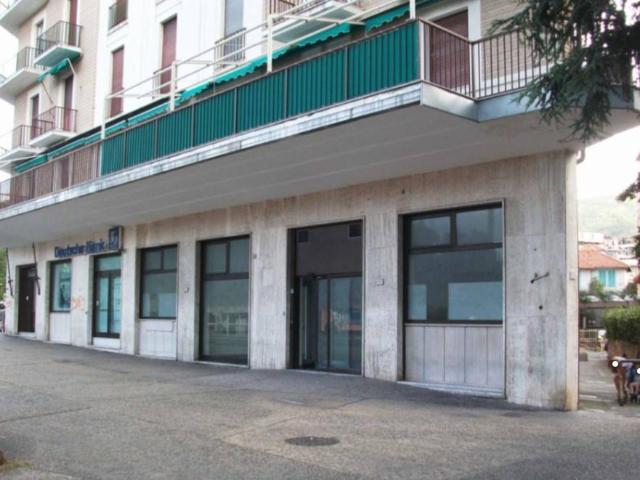 Locale Commerciale in vendita a Sestri Levante, Liguria