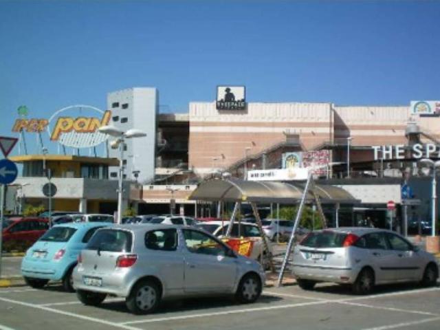 Locale Commerciale in vendita a Sestu, Sardigna/Sardegna