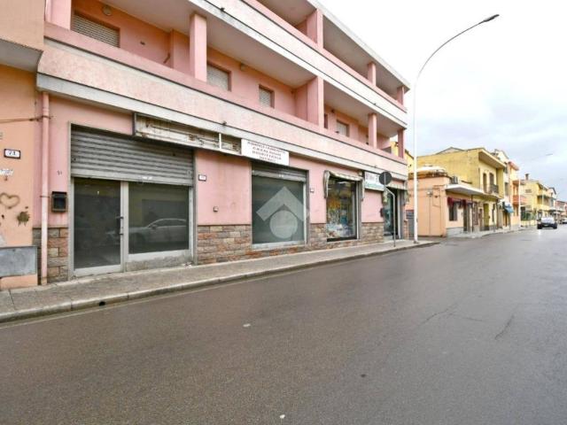 Locale Commerciale in vendita a Piano Dedalo, Sestu