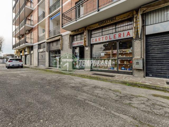 Locale Commerciale in vendita a Cascina Castelletto, Settala
