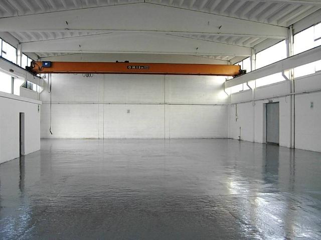 Locale Commerciale in vendita a Seguro, Settimo Milanese