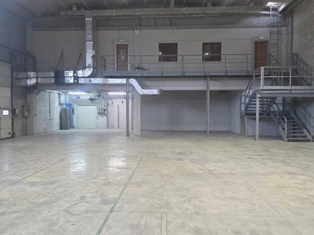 Locale Commerciale in vendita a Seguro, Settimo Milanese
